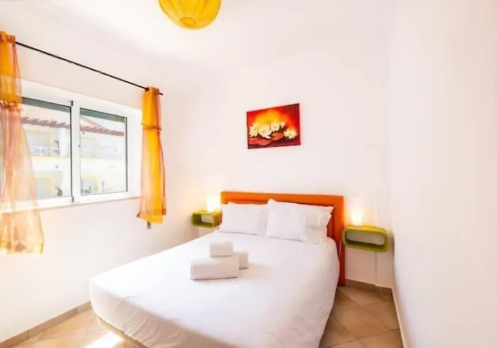 Alfarmar - Pool, Only A Few Minutes Away Albufeira