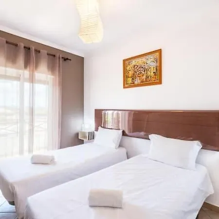 Alfarmar - Pool, Only A Few Minutes Away Апартаменты *